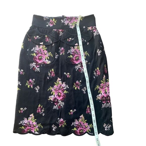 Anthropologie MOTH Agora & Odeon Scalloped Sweater Skirt Black Floral Sz 4 - Picture 6 of 7